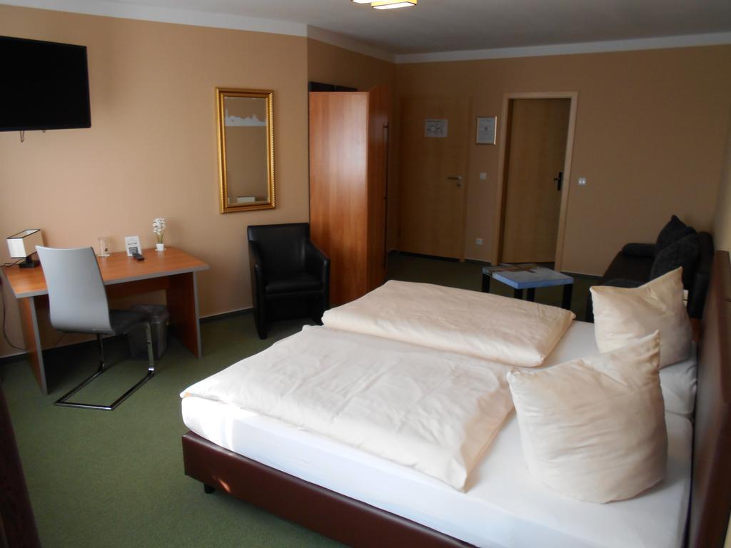 Siu Hotel Μαγδεβούργο Δωμάτιο φωτογραφία