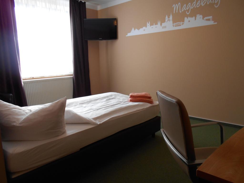 Siu Hotel Μαγδεβούργο Δωμάτιο φωτογραφία